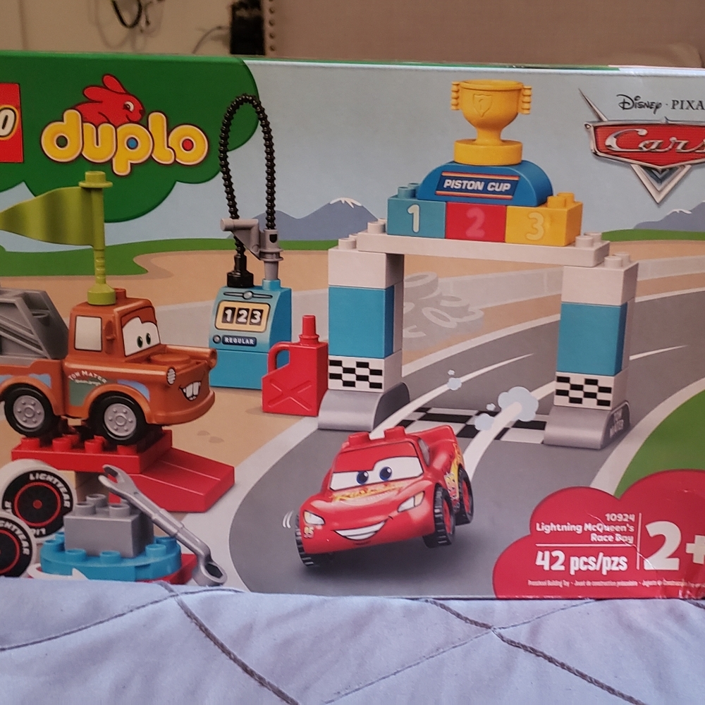 Lightning McQueen's Race Day 10924